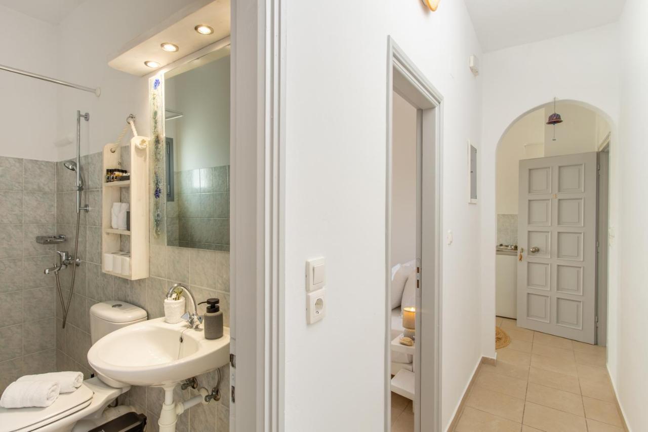 Yialos Rooms Piso Livadi Exteriör bild