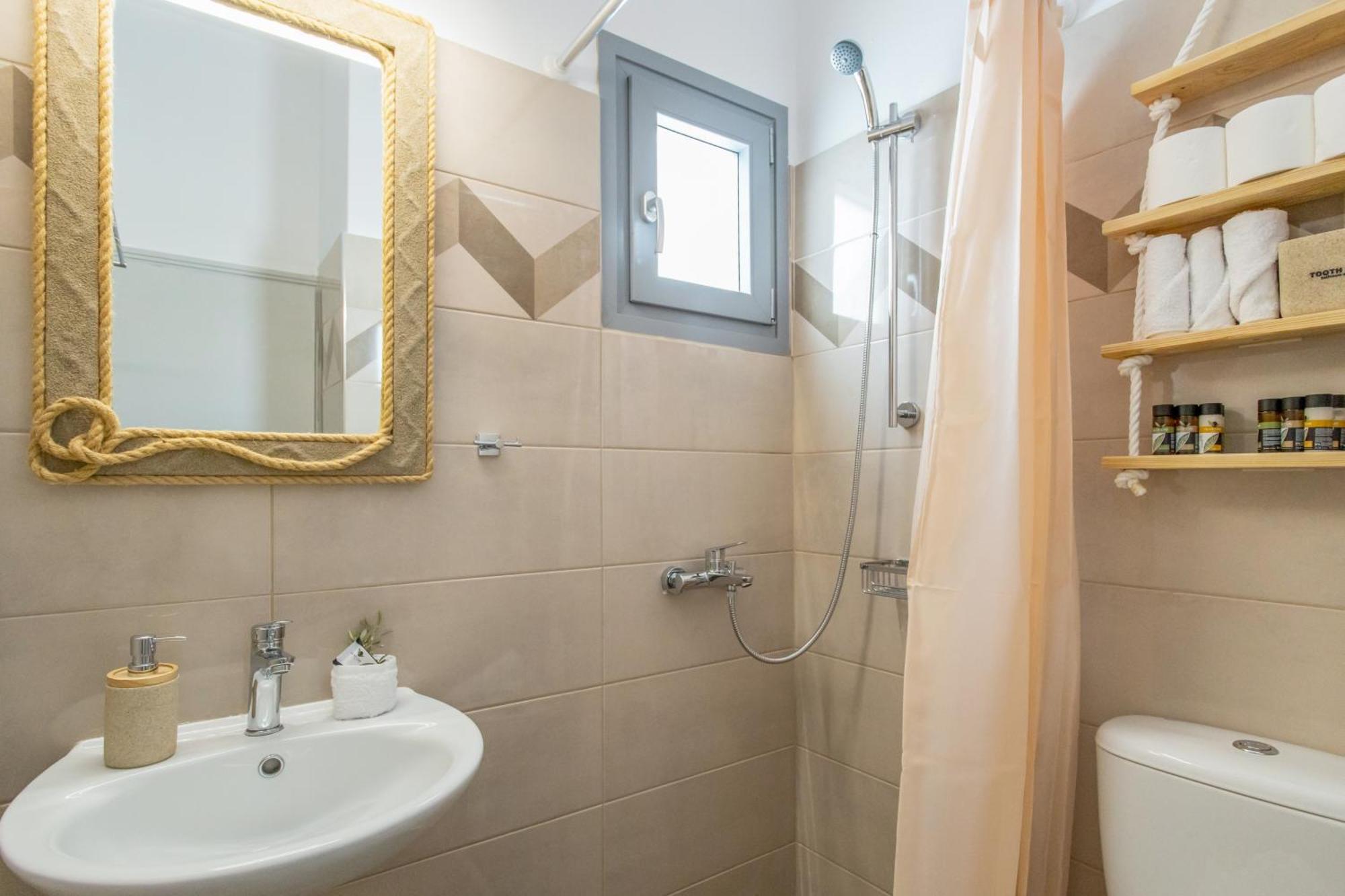 Yialos Rooms Piso Livadi Exteriör bild